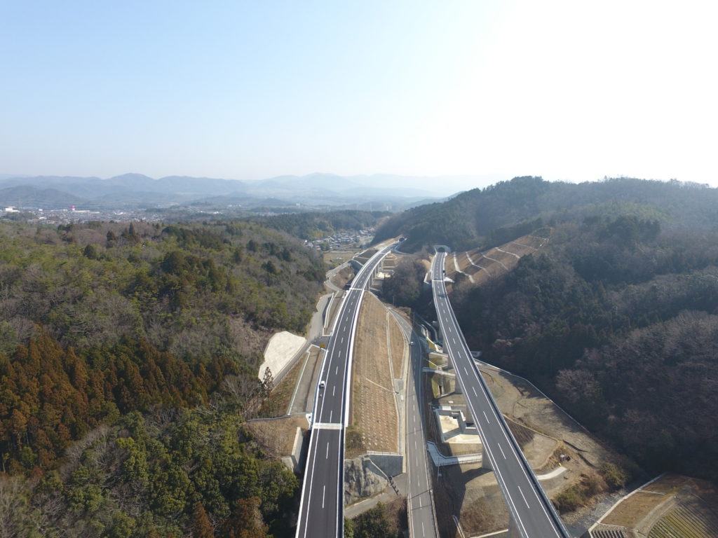 Nexco西日本 新名神高速道路 川西ic 神戸jct間 が開通しました 大林道路株式会社