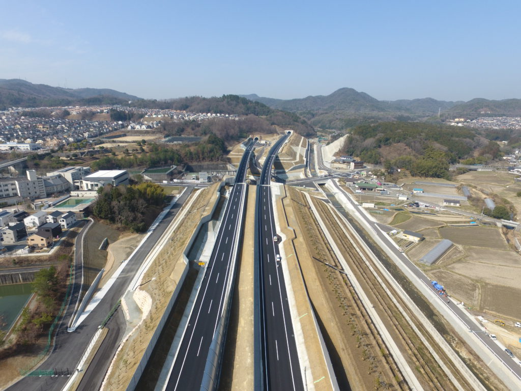 道路 西日本 高速